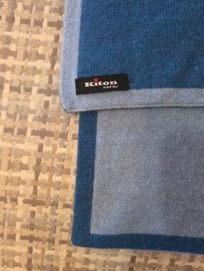 Kiton Luxury Scarf Two Tone Light Blue Dark Blue. 100% Cashmere.